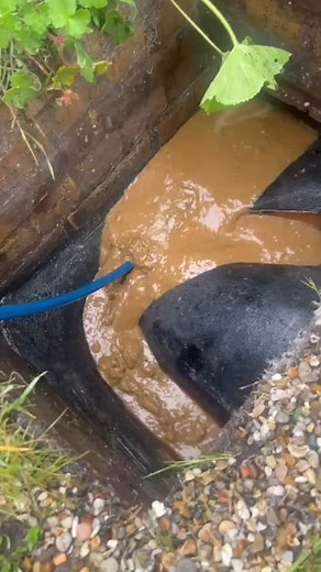 Drainage Unblocking #drainagesolutions #drainage #drainageexperts #drainagesystem #blockeddrain | Creasey Drainage