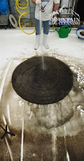 Watch This SPIRAL Rug Go From TRASHED to PERFECT in Minutes! Satisfying ASMR Carpet Cleaning. #satisfying #satisfyingvideos #oddlysatisfying #asmr #asmrcleaning #asmrbrushing #rugwashingasmr #carpet #carpetcleaning #rugwashing #rugscraping #restoration #calming #relaxing #sleepaid #reel #asmrvideo #dirtywater #asmrcleaning #carpetwash #reels #rugcleaning #carpetwashing #rugclean #cleaning #cleaningvideos #cleaningasmr #rugasmr #reelsinstagram #cleaningasmr | Mountain Rug Cleaning