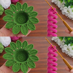 Small Crochet Item = Big Profit 💰 Flower Keychain Tutorial #crochet #fblifestyle | Crochet knitting love