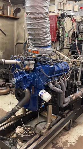 400 Ford on the dyno. Factory type pistons and compression, melling 214-224 duration .510-.538 lift cam, Edelbrock intake and Holley 600 carb. 330 hp and 430 trq all below 5000. Great engine for his truck. | Powerline Performance Machine