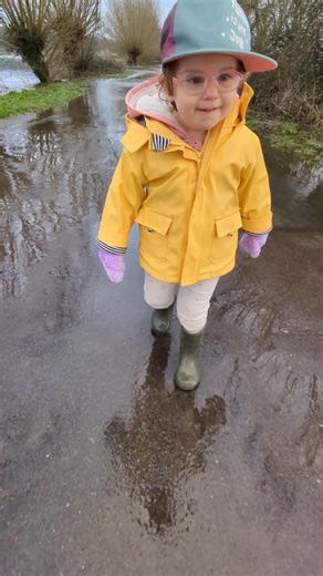 Nobody told her puddles were this fun #toddler #rainboots #adorable