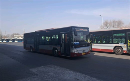 331路南海厂红鹰BJ6123C7BCD-2西苑枢纽站回场