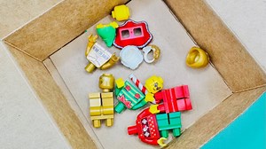 First look at LEGO Build a Minifigure Christmas elements