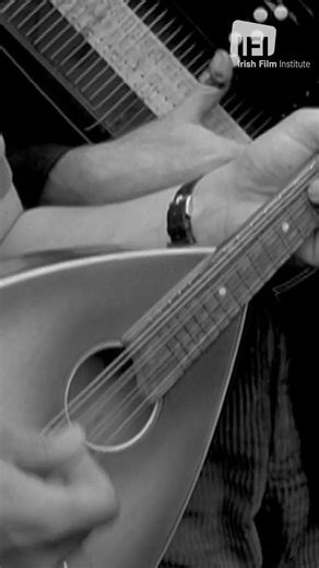 Take a trip back in time with us to 1966, where the West Clare Fleadh is in full swing in the towns of Kilrush and Quilty 🎻 Directed by Louis Marcus and filmed by his long-time friend and collaborator, cinematographer Bob Monks, Fleá Ceoil was commissioned by Gael Linn and won the Silver Bear at the Berlin Film Festival in 1967, greatly contributing to the profile of Irish cinema abroad. Available to watch in full on the IFI Archive Player 🎞✨