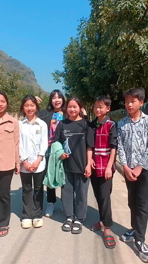 Vietnam boasts 54 ethnic groups, each with its own unique language, traditions, and subculture. Let's explore some words from the Hmong people of Ha Giang  #levion #vietnam #vietnamese #languagelearning #LearnVietnamese #LearningVietnamese #language #vocabulary | Levion - Learn Vietnamese Online | Facebook