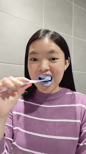 Colgate Optic White Purple 牙齿美白秘诀揭秘