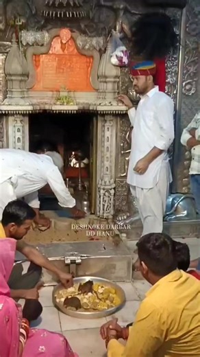 Traditional Hindu Rituals in Indian Temples