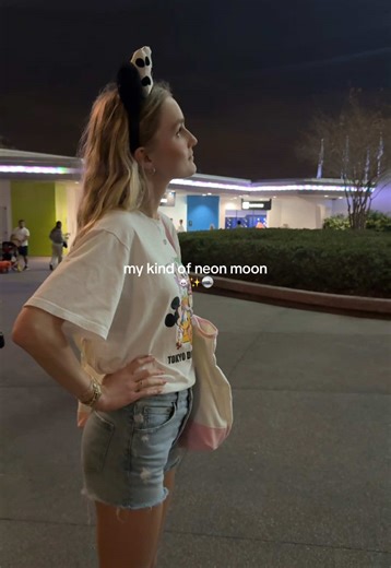 Discovering the Neon Moon at Disney World