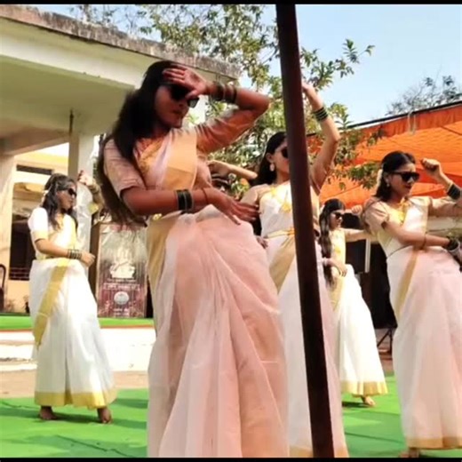 _ROSHAN _ on Instagram: "SAGES school 🏫 republic Day dance 🪩💃cute girls dance ❤️👀 . . . #instagram #viral #video👀 #republicday #dance #like❤️️ #comment📜 #share 📍 #new #treding #video👀 #followme"