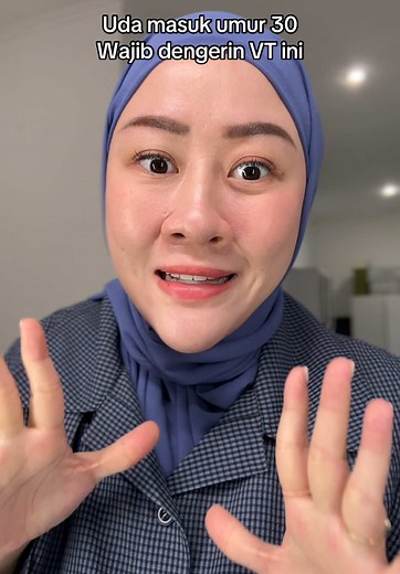 Kalau umur 30an, kamu perlu dengerin cerita aku sampe habis! Btw, minuman smoothies penurun kolesterol kesukaan aku dan Papa Udon ini lagi promo di Alfamart. Beli dua cuma 16ribu aja. #TemanMakanEnak #NutriveBenecol