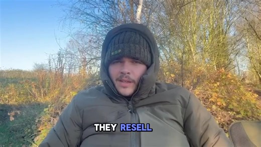 1K views · 276 reactions | Discover the Fencl® Carp Premium Landing Net – engineered in Europe, trusted by carp anglers worldwide. With the innovative Quick Release mechanism, lifetime warranty, and premium build, this net makes landing big carp faster and easier than ever. Why UK carp anglers love it:Quick Release system – net in secondsUltra-strong carbon Lifetime warranty on mechanical parts | FenclFishing nets_UK | Facebook