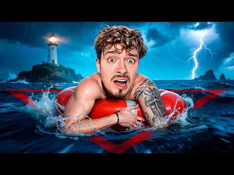 SPENT A DAY IN THE BERMUDA TRIANGLE ON ONE BLOCK IN THE MINECRAFT OCEAN!