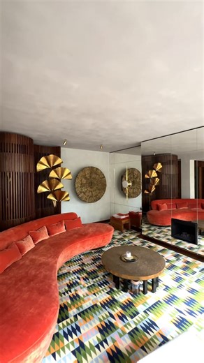 Do you imagine yourself living on one of London's most prestigious garden squares? Timeless and refined, this elegant two-bedroom apartment looks over the private gardens of Lowndes Squares. Designed by Studio KO, it's a rare chance to own a turnkey home in one of London’s most exclusive addresses. Lowndes Square, SW1X | £4,950,000 Follow the link in our bio to make this property your new home #BeauchampEstates #LondonLiving #LuxuryRealEstate #LuxuryProperty #LondonProperty #PrimeCentralLondon #