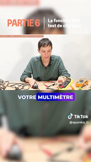 Testez votre chargeur avec un multimètre : guide facile