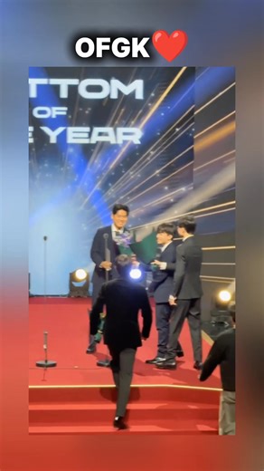 Đồng đội cũ ❌ Gia đình ✅ #gumayusi #keria #faker #oner #T1 #leagueoflegends | Liên Minh Montage