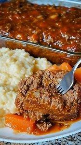 “After making meatloaf for half a century, this might be the best one yet! Recipe in 💬 ⬇️” | Grandma recipes
