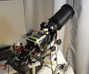 Wifi-controlled Telescope DSLR With Motorized Focuser