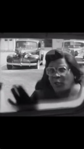 Nicki Minaj Confronts Rosa Parks: A Hilarious Take