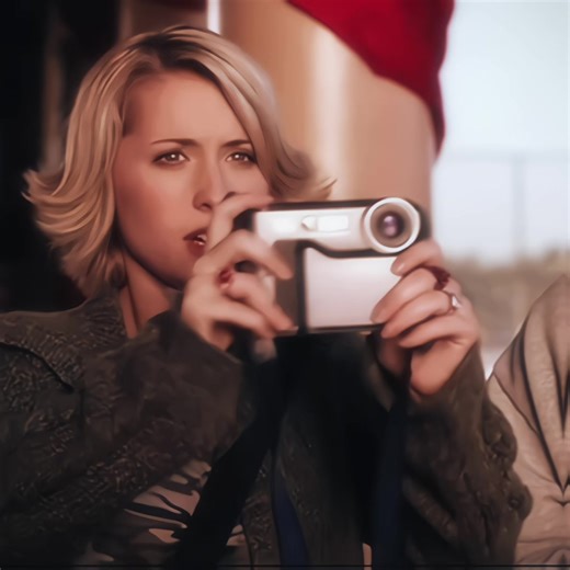 I needdd to find better colouring for Smallville edits || #smallville #clarkkent #aestheticedits #fyp #xybca | Smallville edit Superman edit Clark Kent edit Tom Welling edit DC DCU DC Universe Lois Lane Erica Durance Lana Lang Kristen Kreuk Lex Luthor Micheal Rosenbaum Chloe Sullivan Allison Mack Daily Planet Kent Farm Man of Steel Loid and Clark Clois RedK Clark Kent Kryptonite Kryptonian bp mog am cc viral trending |