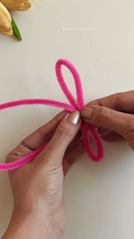 Beautiful pipe cleaner butterflies for fun creative projects