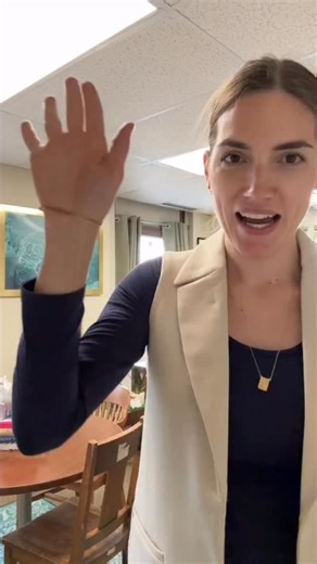 Dr. Christina Costa on Instagram: "🧠 welcome to the science of learning and memory episode one ✏️ 📖 research shows that spaced practice (studying over multiple sessions) leads to better long-term retention. Time and time again, participants completing memorization tasks who spaced their learning sessions are better at remembering those who studied all at once. Interestingly, participants believed massed practice was more effective, even though spaced practice yielded better results. 📖 The sam