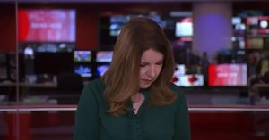 BBC News anchor caught in huge blunder after she's left red-faced by tech fault