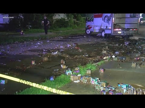 U-Haul carrying fireworks catches fire; 3 hurt by fireworks exploding in Toledo