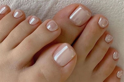 10 Nude Pedicure Colors That Go With Every Outfit