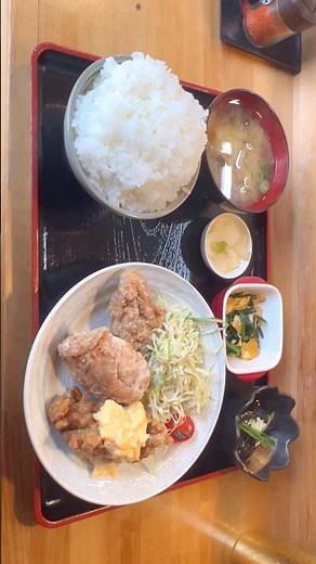 【平野区】創業６０〜７０年？ 下町の老舗な居酒屋・定食屋さん《きくみ》にて 日替わり定食を頂きました 大きな竜田揚げ、唐揚げ、チキン南蛮 ご飯大盛り無料おかわり自由 大阪グルメ／昭和レトロ／食べ歩き