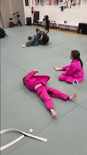 Brazilian Jiu Jitsu Class for Beginners #bjj #training #jiujitsu