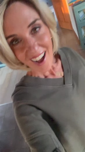 Kerstin Lindquist | Exercise snack! Yes breaking it up 5 min here and there is just as good or even better for your blood sugar regulation and overall... | Instagram