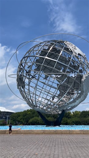 Flushing Meadows Corona Park #nyc 💞 💞 . . . . #flushing #newyork #newyorkcity #nytraveldiary #newyorktraveldiary #love | New York Travel Diary