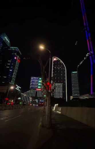 Shanghai's Iconic Oriental Pearl TV Tower: Everything You Need to Know!