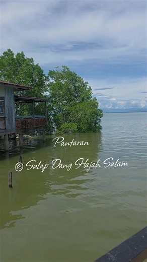 Outdoor Riverside Space for Meals, Fishing & Relaxation