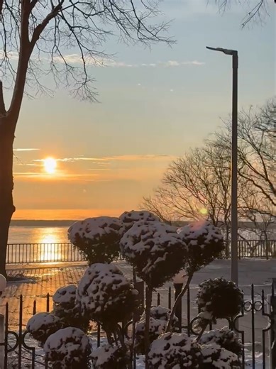 Mera Brise: Your Winter Getaway Destination