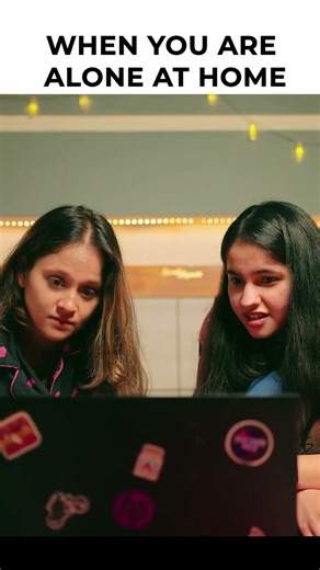 Ghar par koi nahi hai #homealone #comedyvideo #funnyshorts #shorts #shortsfeed #reels #girls #viral