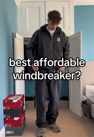 Reviewing the Best Affordable Windbreaker