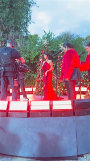 Leesa Worden on Instagram: "HOSTED We are so excited to share a behind-the-scenes look at our morning at Walt Disney World, where Disney Parks & ABC hosted us for a special recording that will air during the Disney Parks Magical Christmas Day Parade on Christmas Day. We got to watch Mariah the Scientist perform at Animal Kingdom, and it was such an unreal experience seeing everything come together in person. From the cameras and crews to the full setup, it was so cool getting a peek at how these