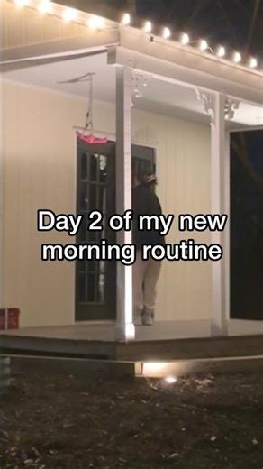 Day 2 of my new morning routine 🥊👏 #fitness #healthyliving #morningroutine #newyear