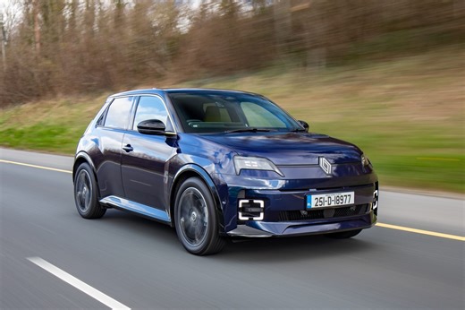 Renault 5 E-Tech electric (2025) | Reviews | Complete Car