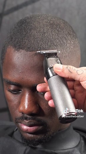 Afro Hair Skin Fade: Black Men Buzz Cut Ideas