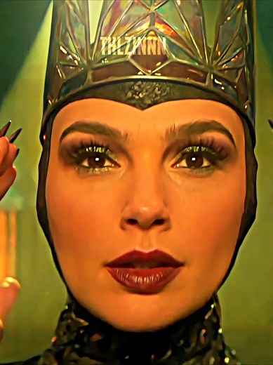 Gal Gadot as Evil Queen in Snow White Live Action Edit