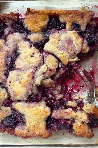 Easy Spiced Blackberry Cobbler with Bisquick
