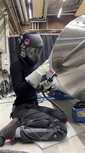 Love this welding spots 😍 Repost from @salina__dee(TikTok) #yeswelder #welding #weldingprocess