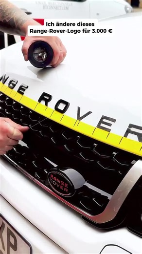 Das Logo eines Range Rover in glänzendem Schwarz ändern #covering #customvoiture #custom #automobil #auto