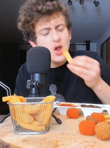 Midnight Snacks Mukbang at 1am — Best Late Night Eats