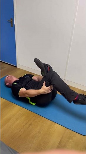 Hip Rotator Stretch - Figure 4 Stretch Piriformis
