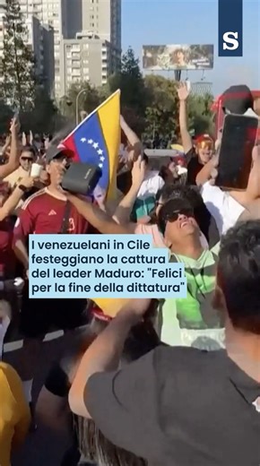 I venezuelani in Cile festeggiano la cattura di Maduro
