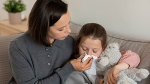 Zašto detetu curi zeleni sekret iz nosa? Svi misle da ukazuje na bakterije, a zapravo je dobar znak