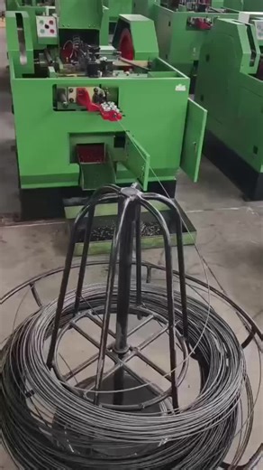 Fully automatic screw machine